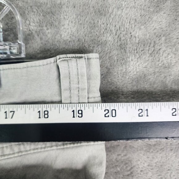 Men's Terrain Gear Gray Cargo Shorts 11" Inseam Size 38 - Picture 9 of 12